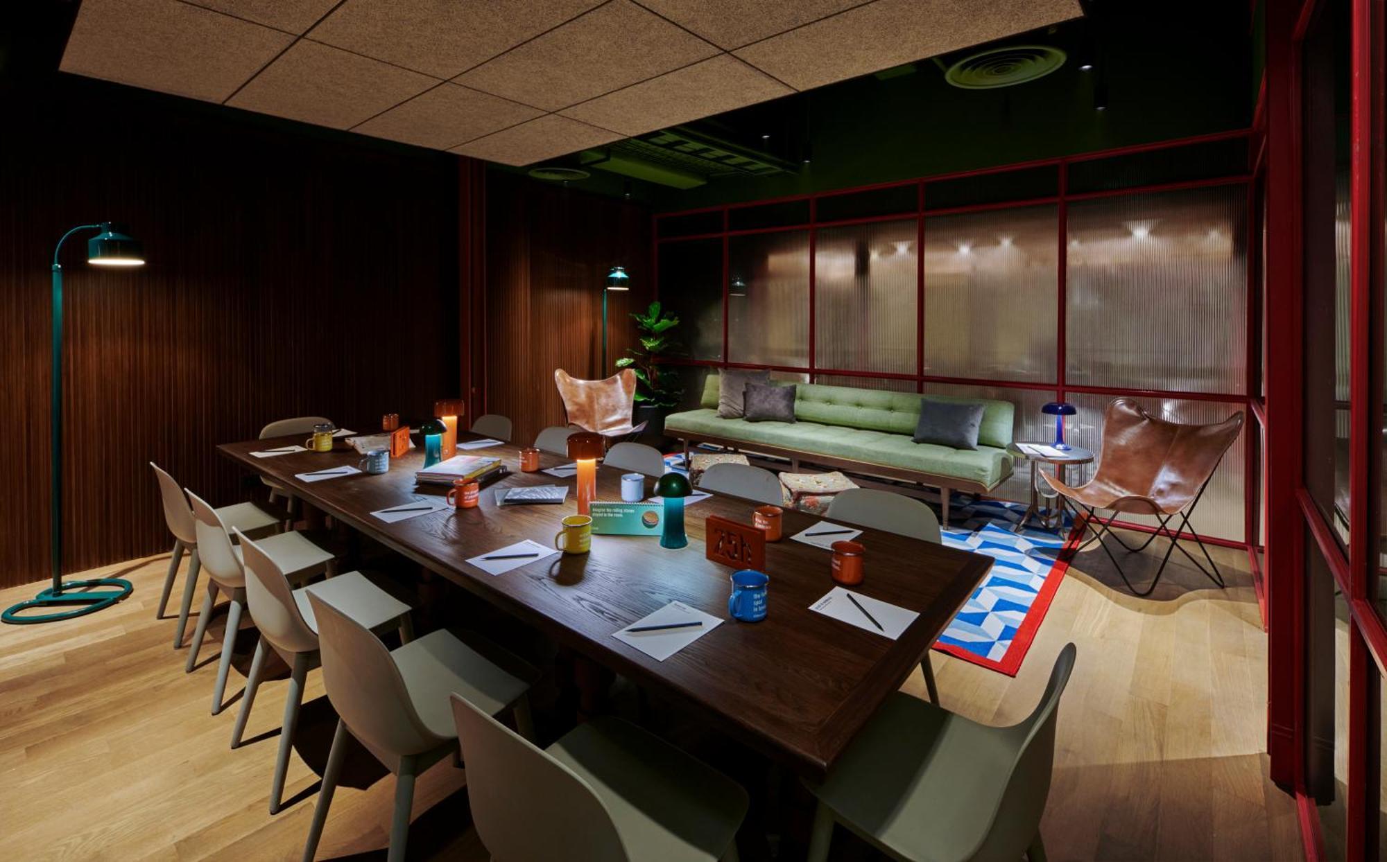 25Hours Hotel Jakarta The Oddbird المظهر الخارجي الصورة